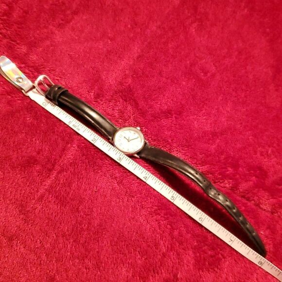 Timex Indiglo Silvertone Case Date Window Black Leather Band Ladies‎ Watch - Picture 7 of 8